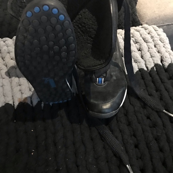 Puma winter boots - Picture 2 of 5